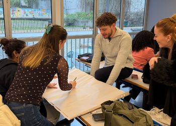 étudiants de l'esgrh dans une salle de classe lors de la semaine internationale 2026